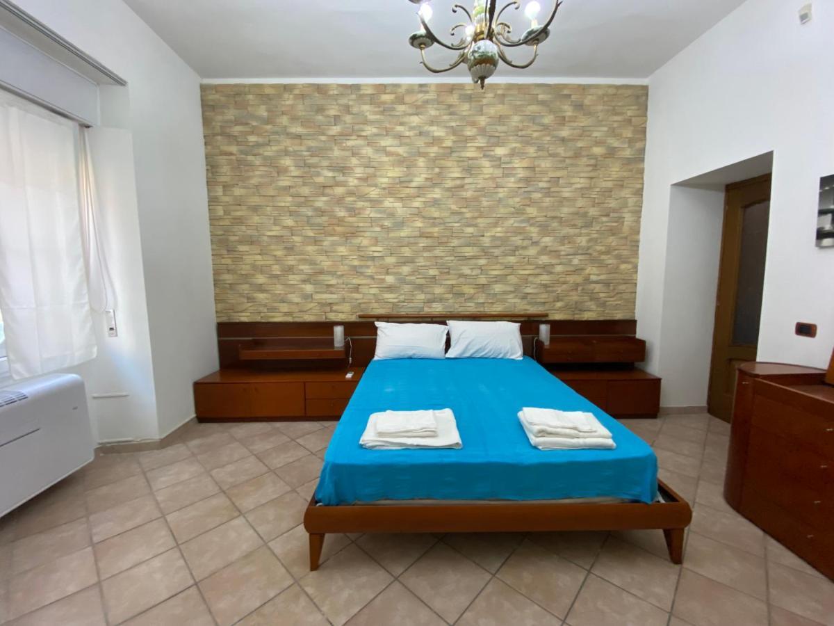 Rossini'S House Appartement Cagliari Buitenkant foto